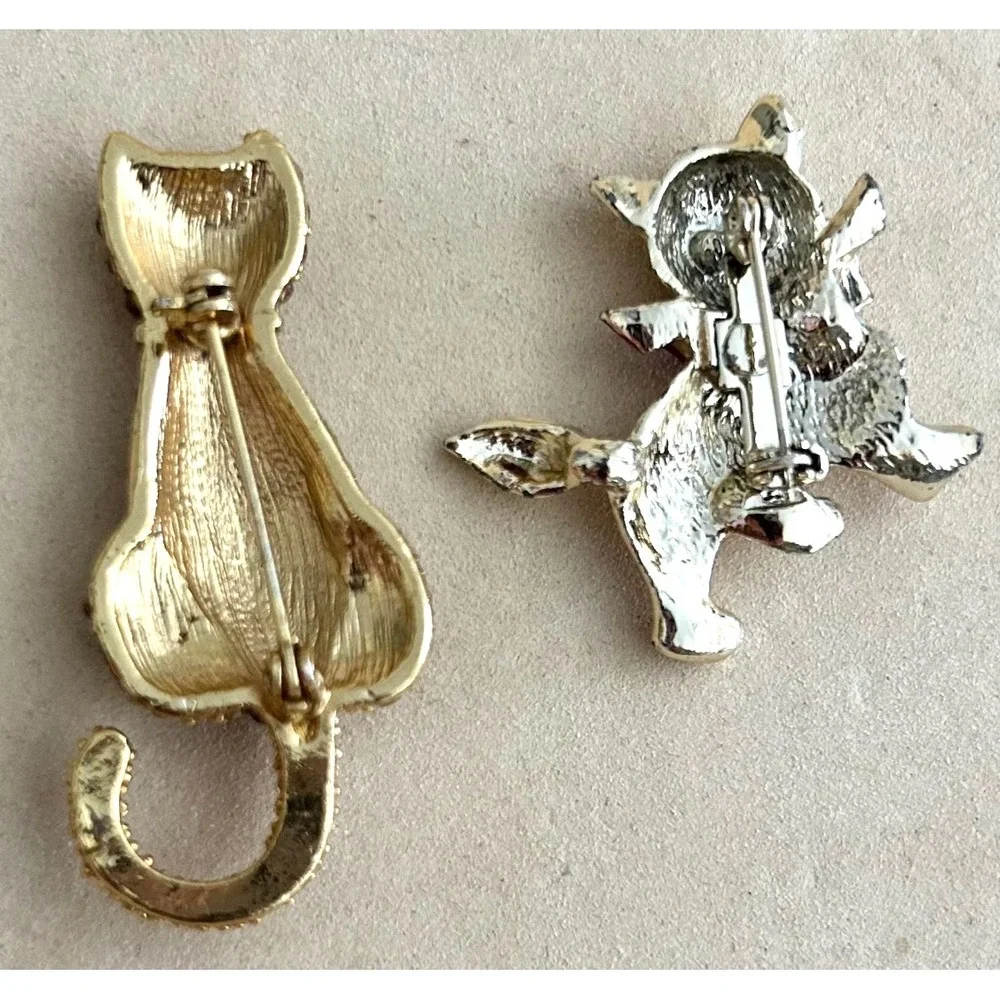 Vintage Mid-Century Cat Brooch Set 2 Rhinestone Pavé Sitting Cat Textured Gold